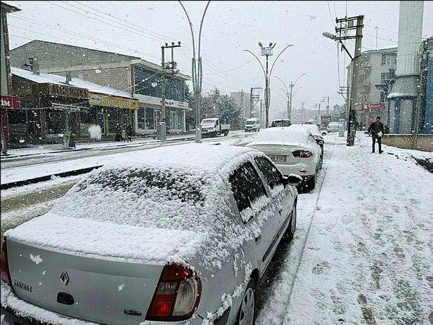 Van’da okullar tatil mi son dakika? Van’da 14 Ocak yarın okullar tatil olacak mı? Valilik açıklamaları...