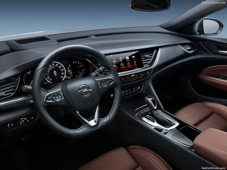 Opel Insignia’nın yeni aile gemisi - 1