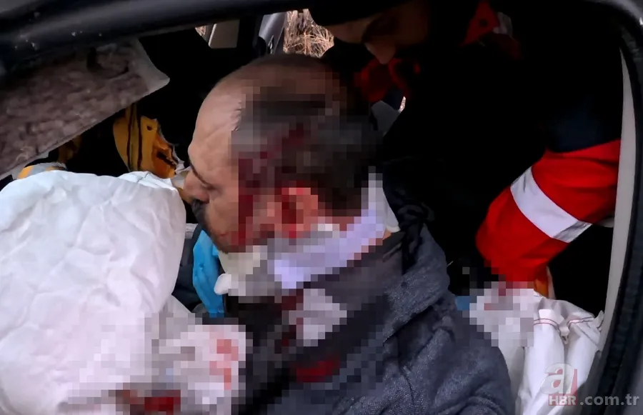 Aksaray’da facia gibi kaza! Minibüs ile otomobil kafa kafaya çarpıştı: 6 yaralı 9