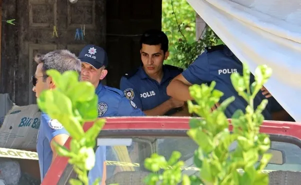 Antalya'da 20 yaşındaki ablasını öldüren gençten şok sözler - 3
