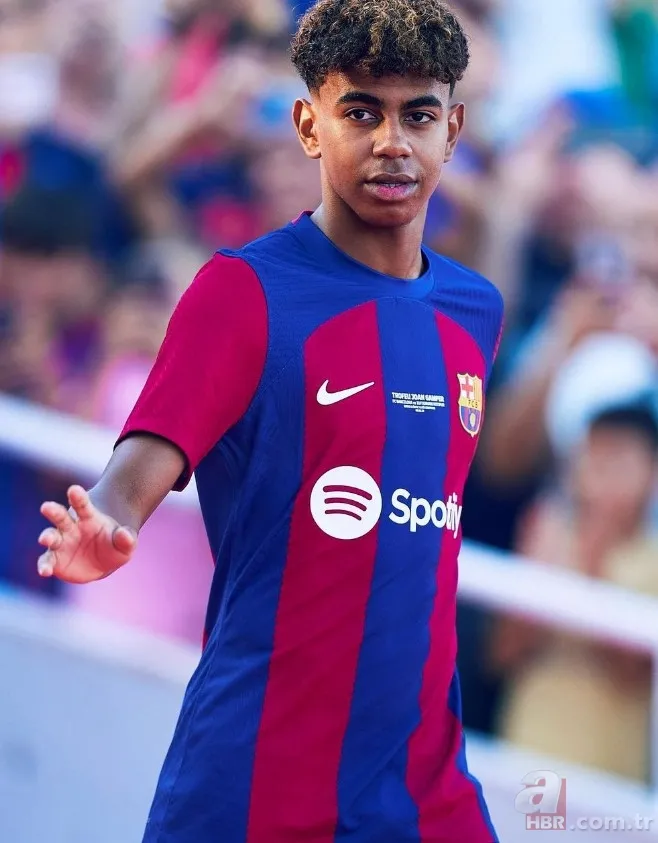 Dünyaca ünlü futbolcu Lamine Yamal'a büyük şok! Sosyal medyadan öğrendiğiyle sarsıldı! 12