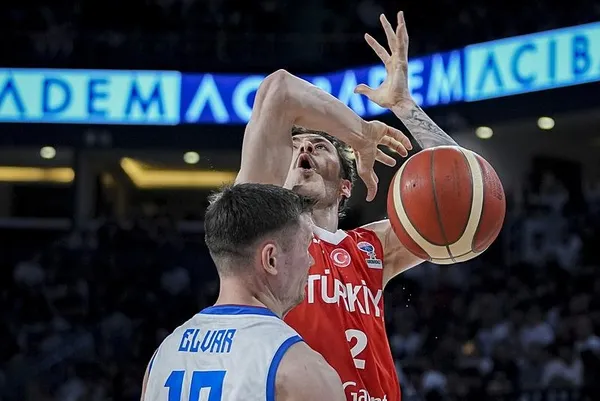 12 Dev Adam İzlanda’yı devirdi | Başkan Erdoğan maçı televizyondan takip etti