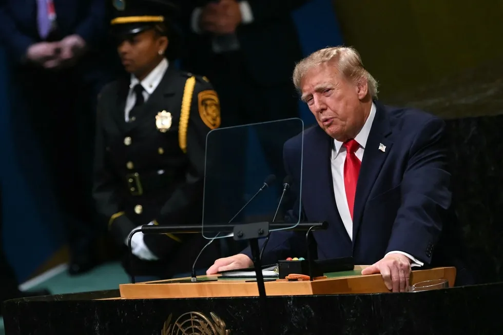 abd-baskani-trumptan-bmnin-81-genel-kurulunda-onemli-mesajlar-1790089444198.jpeg ABD Başkanı Trump'tan İran mesajı: Anlaşma seçimden sonra - 1