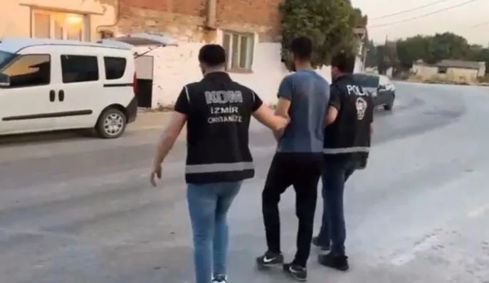 izmirde-tefeciler-icin-dugmeye-basildi-2-tutuklama-1719692393018.jpg