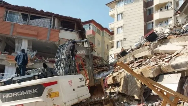 kule-apartmani-muteahhidi-kimdir-insaat-sahibi-omer-cihan-yakalandi-mi-nerede-yakalandi-5-yildizli-otel-deprem-1676316758607.jpg Hatay Kule apartmanı müteahhidi kimdir? Ömer Cihan yakalandı mı, nerede yakalandı? - 1