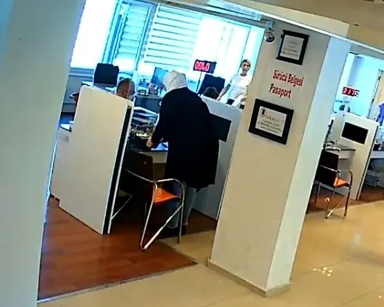 sahte-belgelerde-buyuk-vurgun-1624439541303.jpg Ankara'da "Göçmen Kuşlar" operasyonu! Akılalmaz yöntemle vurgun yaptılar - 3