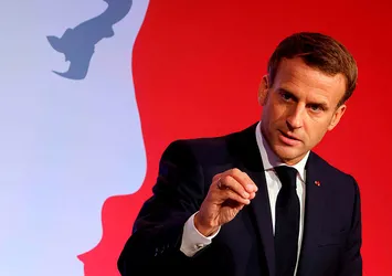 Fransa Cumhurbaşkanı Emmanuel Macron'dan koronavirüse karşı öneri