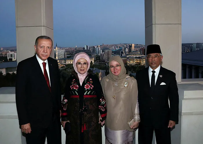 Başkan Erdoğan’dan Malezya Kralı Al-Mustafa Billah Şah’a Devlet Nişanı