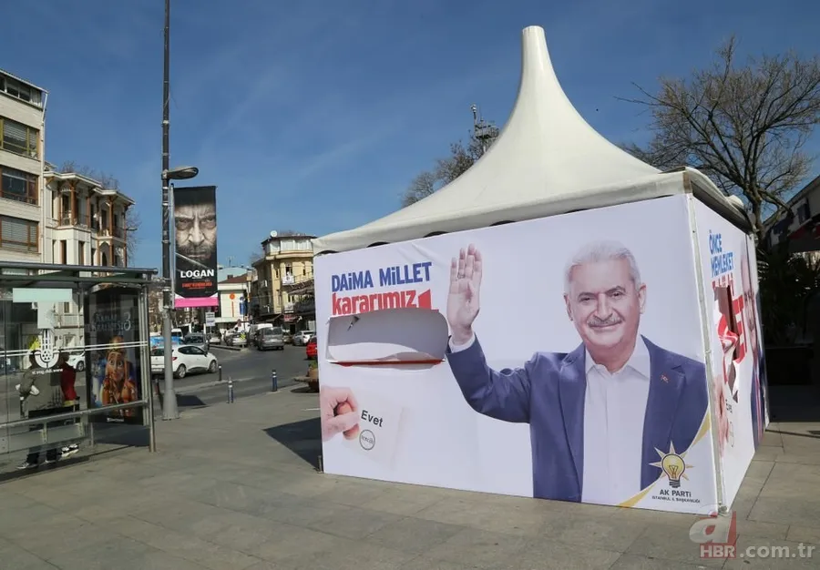 Sarıyer'de AK Parti'nin referandum çadırı ve pankartları parçalandı 7