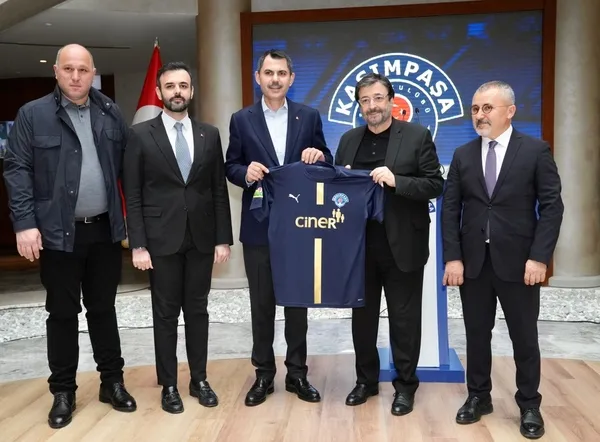 Cumhur İttifakı İBB Başkan adayı Murat Kurum Kasımpaşa Spor Kulübü’nü ziyaret etti! İstanbul her alanda olimpiyatlara, Avrupa şampiyonlarına hazırlanacak