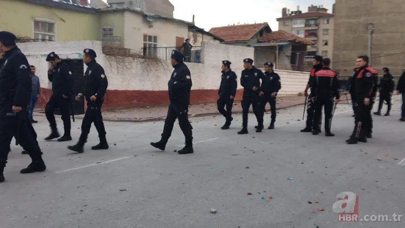 Konya'da iki aile sokak ortasında birbirine girdi 15