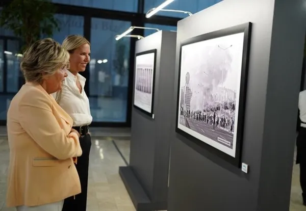 1689189291967.jpg Turkuvaz Medya tarafından hazırlanan 15 Temmuz sergisi Atatürk Kültür Merkezi'nde ziyaretçilerini bekliyor - 4