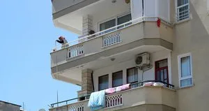 Bir binada 10 kişi koronaya yakalandı!