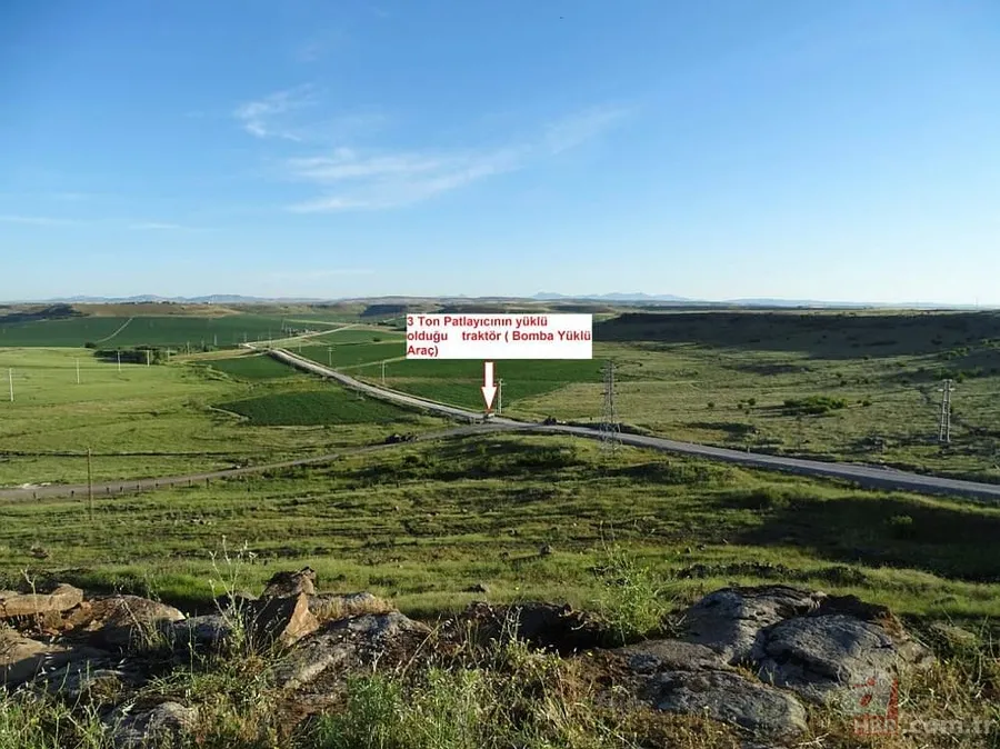 Diyarbakır'da hainler patlayıcı yüklü traktörü böyle tuzaklamışlar 9