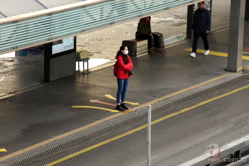 İstanbul adeta sessizliğe gömüldü! Bu sabah dikkat çeken kareler 15