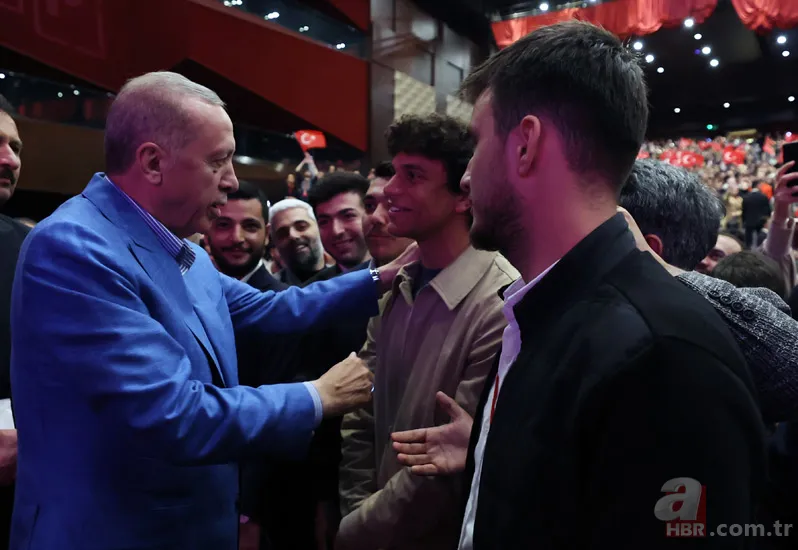 Başkan Recep Tayyip Erdoğan'ın katıldığı Türkiye Gençlik Zirvesi’nden renkli fotoğraflar! Alişan ve futbolcu Mesut Özil... 9