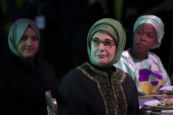 1639905799773.jpg Emine Erdoğan Afrikalı first ladyler ile bir araya geldi - 3