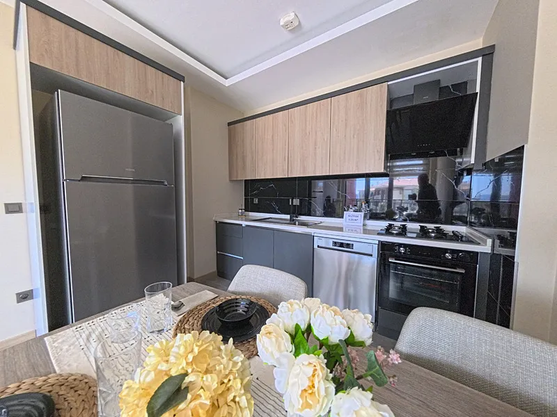 toki-istanbul-kura-cekimi-100-bin-konutta-hak-sahipleri-belli-oluyor-1777105793480.jpeg Projede hak sahipliği dağılımı gençler, emekliler, engelliler ve şehit yakınlarına ayrılan kontenjanlarla sosyal denge gözetilerek yapılacak.