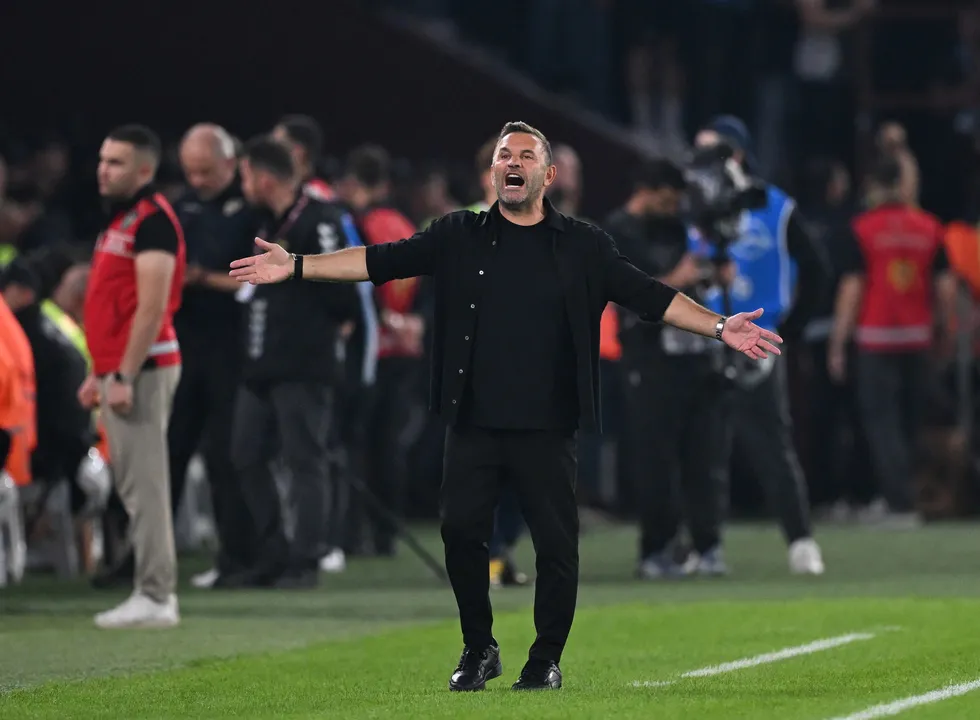 1789907130388.jpg Galatasaray'da 60 yıl sonra ortaya çıkan tablo! Trabzonspor yenilgisi sonrası savunmada alarm zilleri çalıyor - 3