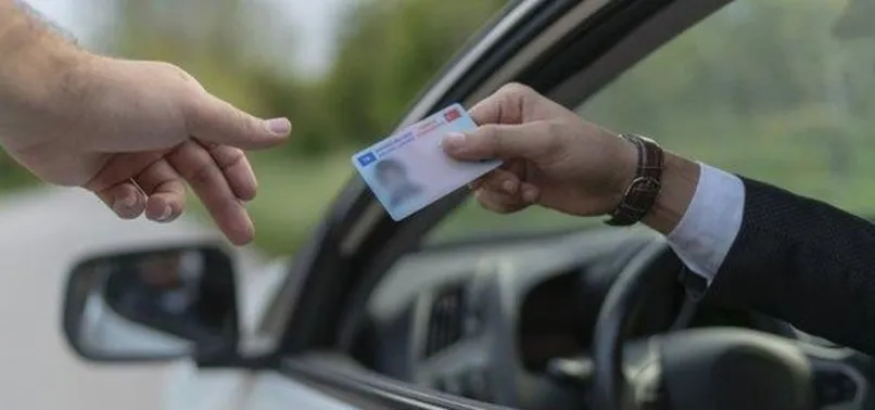 Ehliyeti olanlar dikkat! Ehliyetlerde yeni dönem | Son tarih açıklandı | Yeni ehliyet ve çipli kimlik kartı ile ilgili flaş gelişme!