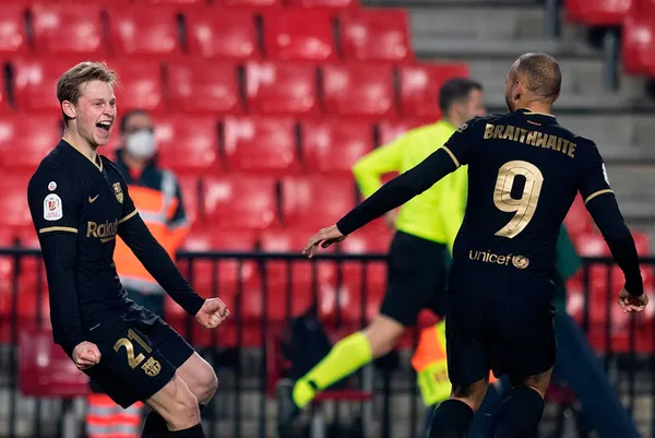 Barcelona kupada turladı! Uzatmalara giden maç nefes kesti