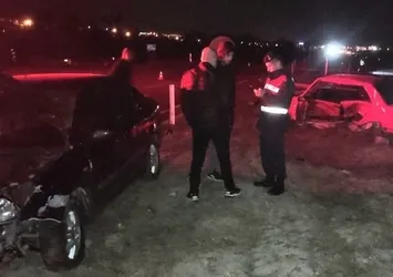 Kütahya'da otomobil kazası: 6 yaralı