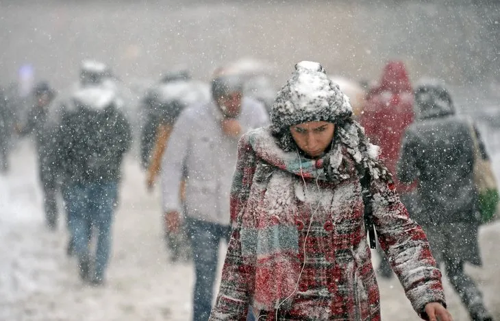 İstanbul kar yağışı için tarih verildi! Meteoroloji’den Sibirya soğukları uyarısı! İstanbul’a ne zaman kar yağacak?