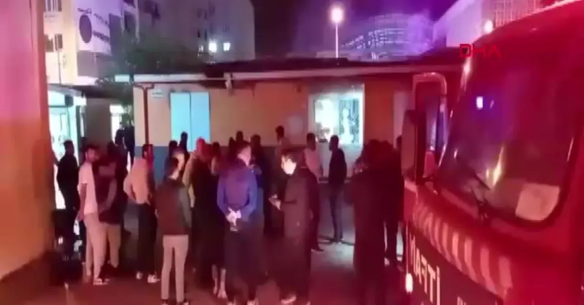 Aydın'daki ortaokulun kantininde yangın
