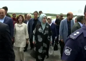Emine Erdoğan, Bangladeş'e ulaştı