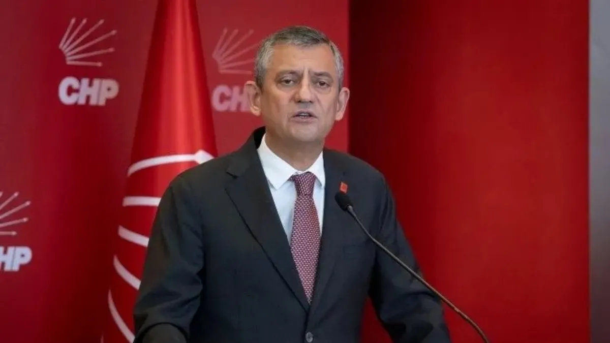 CHP’de rüşvet ve yolsuzluklar ayyuka çıktı! Özgür Özel'den peş peşe toplantılar