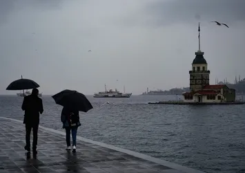 İstanbul için kuvvetli sağanak yağış uyarısı! Meteoroloji'den tedbirli olun çağrısı | İşte 5 günlük hava durumu raporu