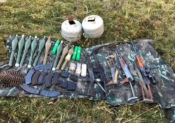 Hakkari'de terör operasyonu: Çok sayıda mühimmat ele geçti