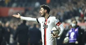 Oğuzhan Özyakup yeni takımıyla anlaştı