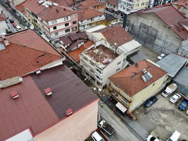 SON DAKİKA! Düzce’de korkutan deprem! İstanbul, Sakarya ve çevresinde de hissedildi