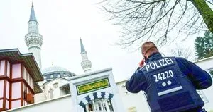 Almanya’da skandal rapor: Camiler hücre evi gibi takip ediliyor