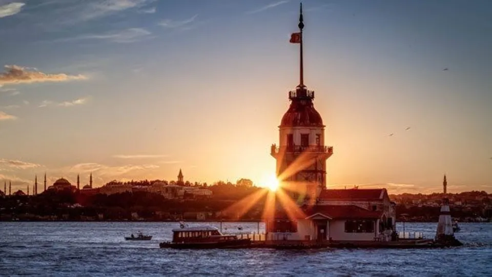 İstanbullulara flaş hava sıcaklığı uyarısı! İstanbul'da sıcaklık kaç dereceye kadar çıkacak?