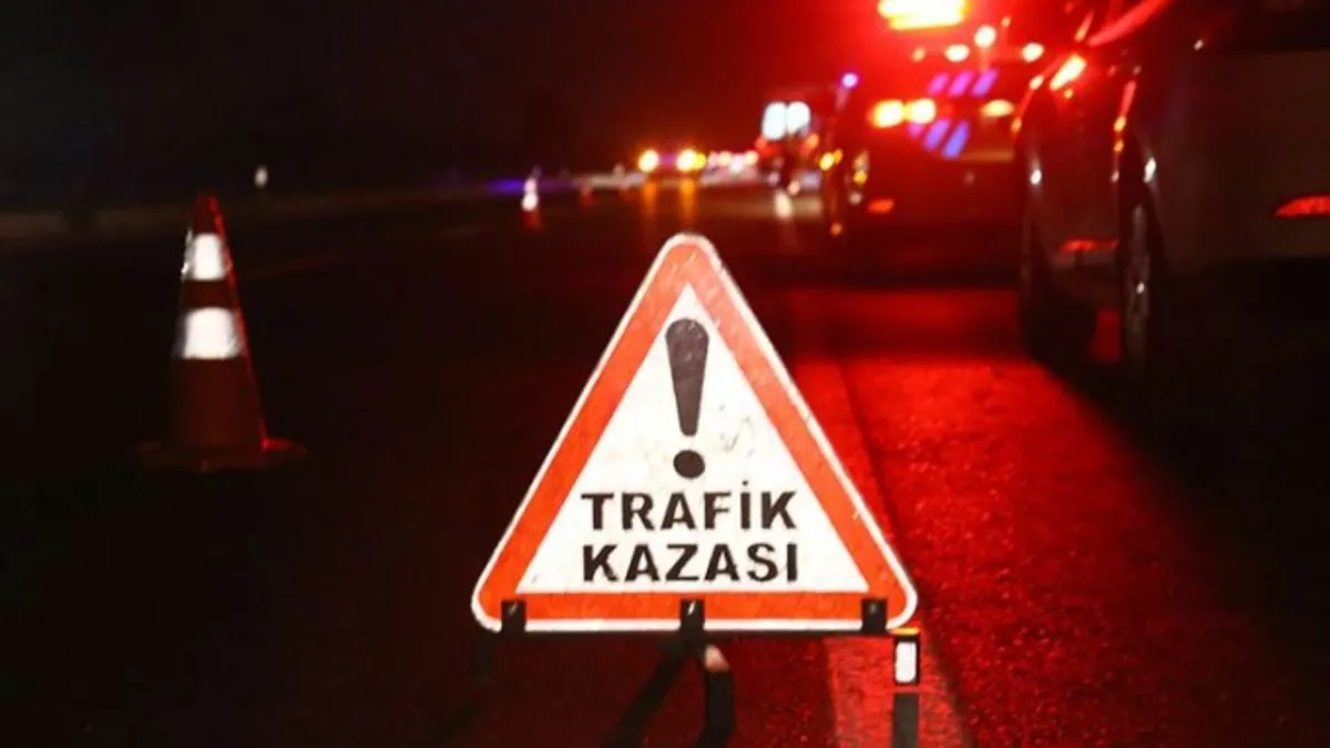 Ataşehir'de feci kaza! Yolcu otobüsü motosiklete çarptı: 2 yaralı