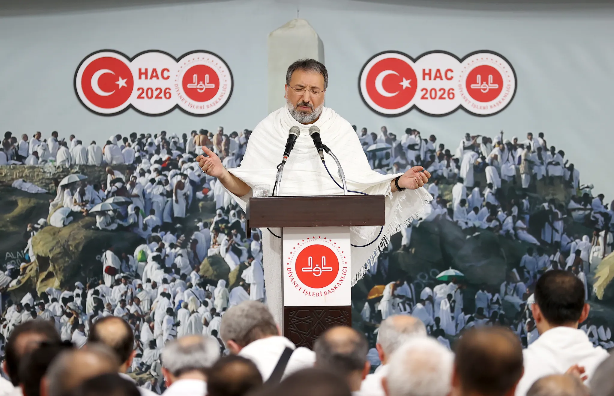 Diyanet İşleri Başkanı Arafat'ta vakfe duası yaptı