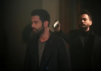 Kimse Bilmez 1. bölüm kesintisiz izle! Kimse Bilmez ilk bölüm tek parça izle! – ATV