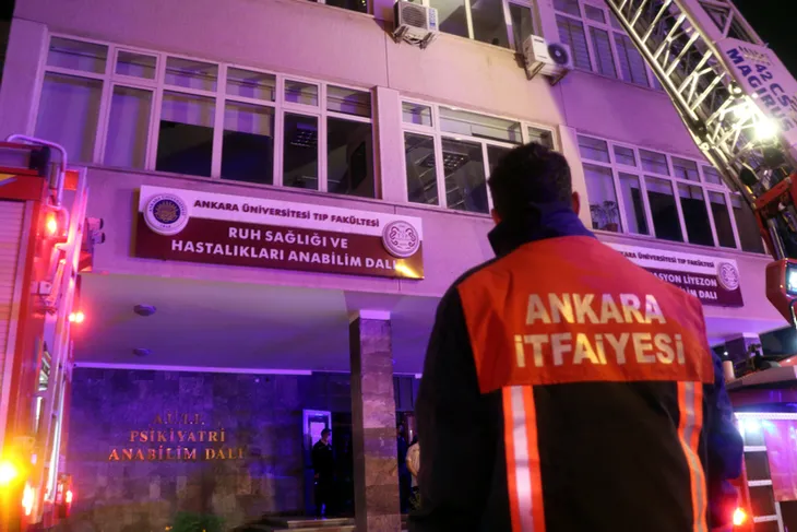 1601186101486.jpg Psikiyatri hastası odasında yangın çıkardı: 1 kişi yaşamını yitirdi - 1