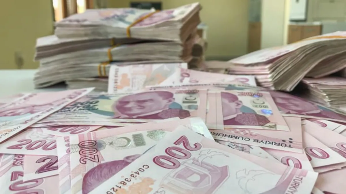 2024’te mi 2025’te mi emekli olunmalı? Faruk Erdem "fark yok" diyerek açıkladı: İşte emeklinin yeni maaş hesabı…