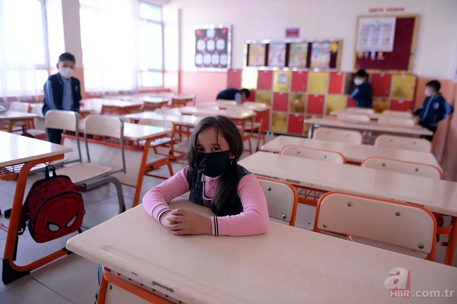 Bayramda okullar tatil mi? 2022 Ramazan Bayramı'nda okullar kaç gün tatil, 9 gün mü? 5-6 Mayıs'ta okullar tatil mi? 11