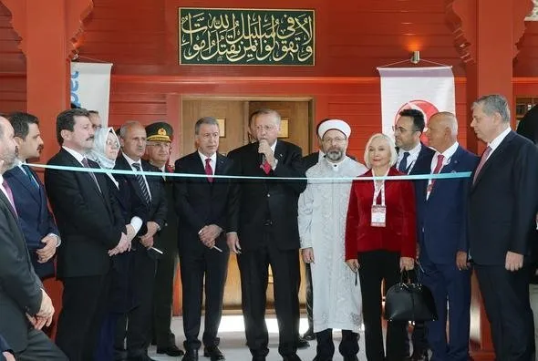 Cumhurbaşkanı Erdoğan, ’Çanakkale Şehitler Abidesi Camisi’nin açılışına katıldı