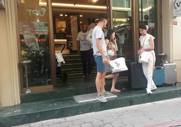 İstanbul, Fatih'te otelde yangın paniği