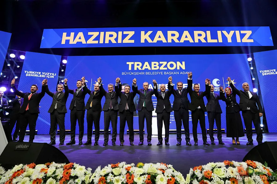 AK Parti'nin Ankara ve İzmir adayları açıklandı! 17'si büyükşehir 48 il daha belli oldu! Başkan Erdoğan duyurdu... 33