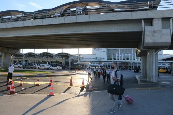 Antalya Havalimanı’nda canına kıydı! Görenleri şoke eden olay