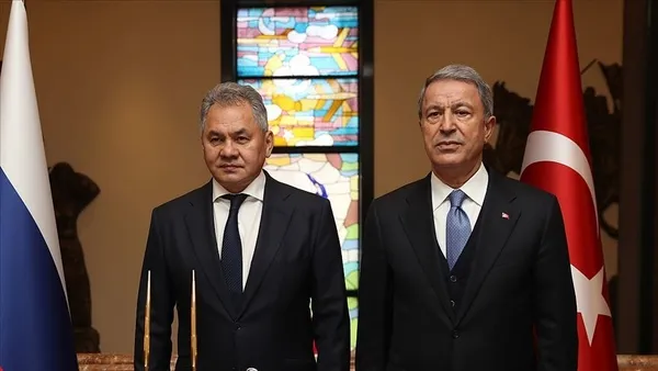 son-dakika-milli-savunma-bakani-hulusi-akar-rus-mevkidasi-sergey-soygu-ile-gorustu-1669295158963.jpg Son dakika: Milli Savunma Bakanı Hulusi Akar Rus mevkidaşı Sergey Şoygu ile görüştü - 4