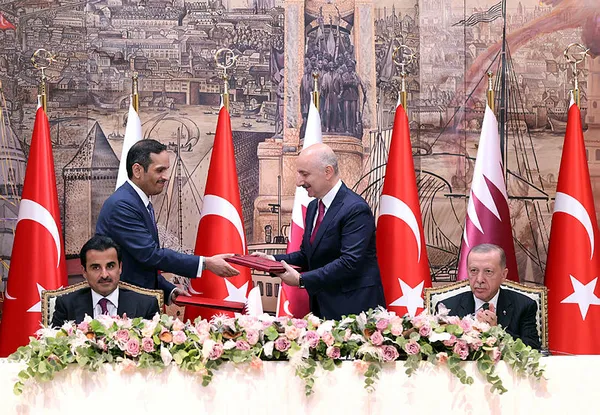 Başkan Erdoğan ile Katar Emiri Al Sani’den önemli görüşme! Türkiye ile Katar arasında 11 anlaşma