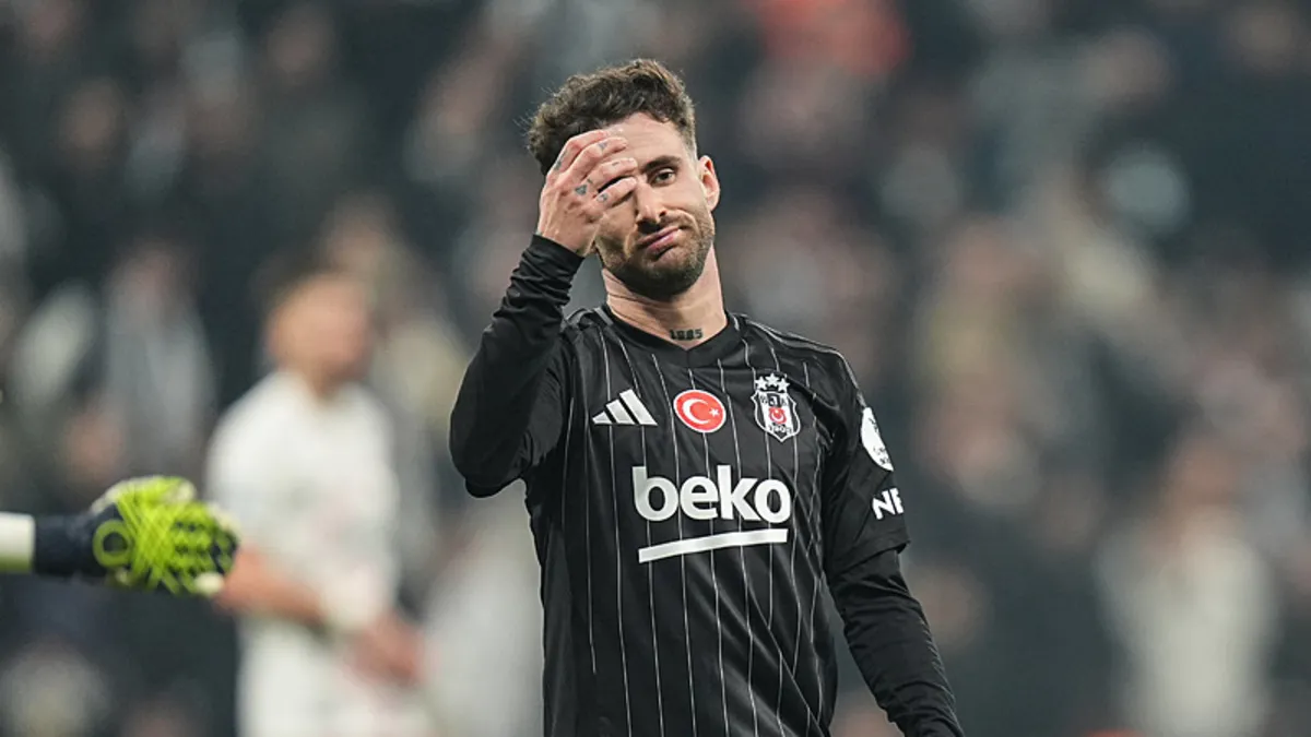 Beşiktaş'ta Rafa Silva sakatlandı! Oyuna devam edemedi