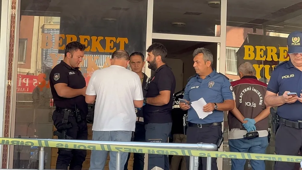 Fethiye’de aile faciası! Baba asılı halde, 2 çocuğu yatağında ölü bulundu - 2